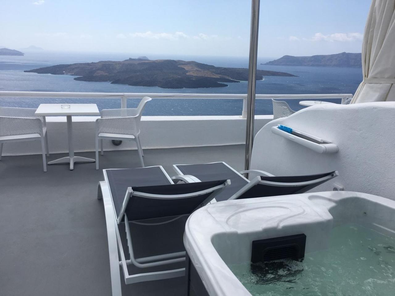 Asma Suites Fira  Room photo